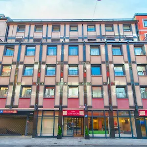 4* Отель Leonardo Center