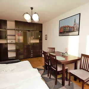 https://roomspoznan-pl-powstancow-wielkopolskich-23-24h-self-check-in.poznan-hotels.com